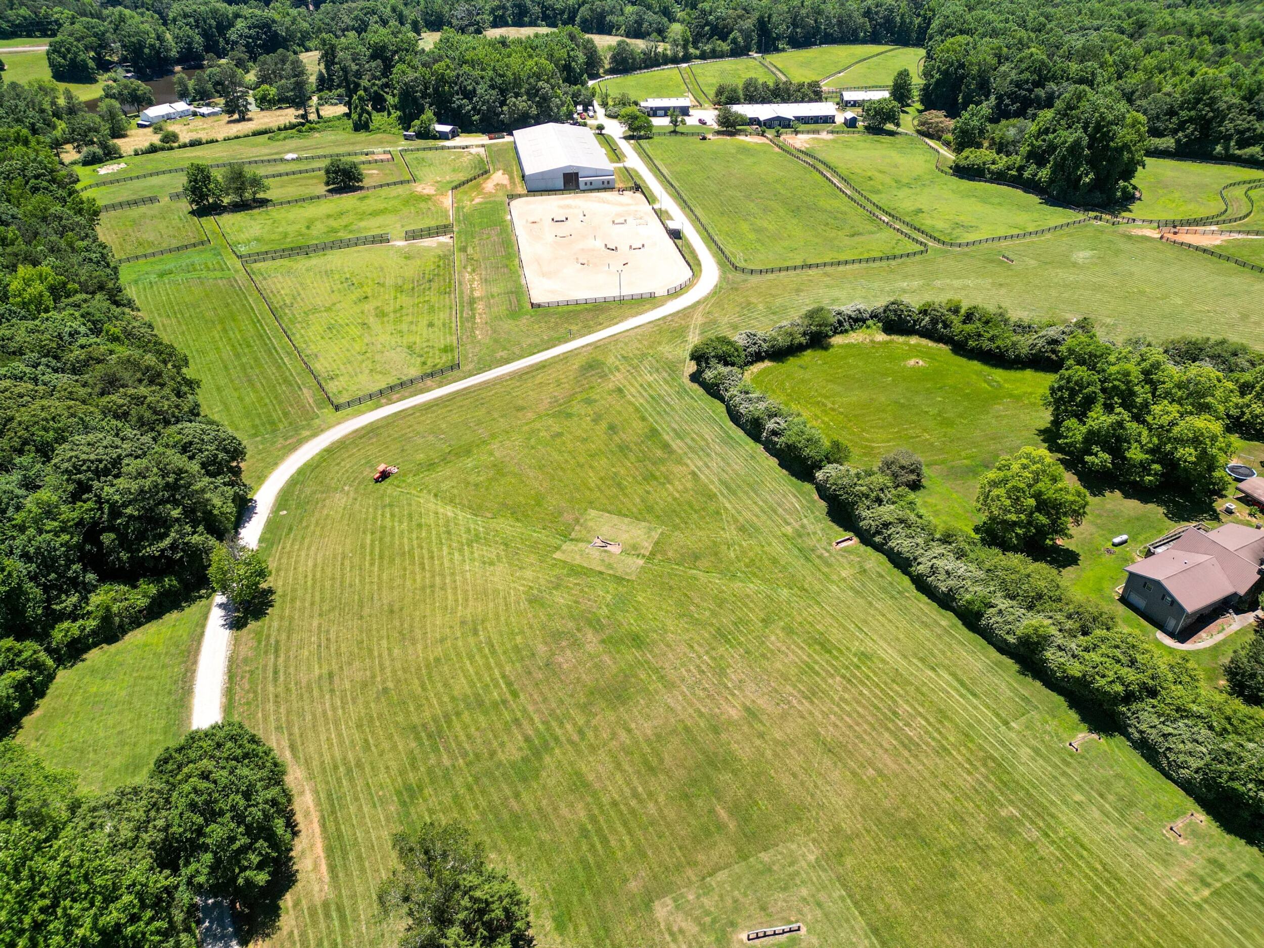 Hillmar Farm - Boarding Stable