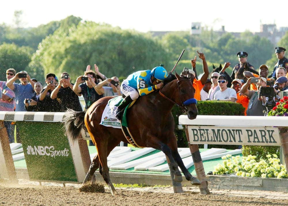 photo of american pharoah winning the triple crown 2015