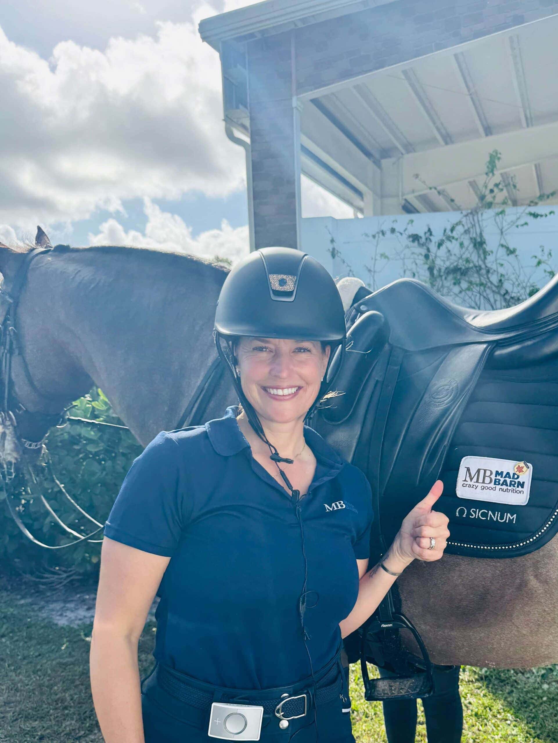 denielle gallagher with her horse