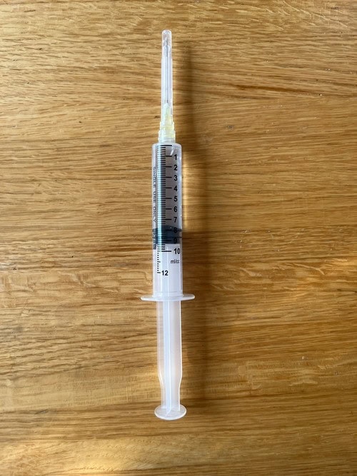 8 mL syringe showing measurement markings